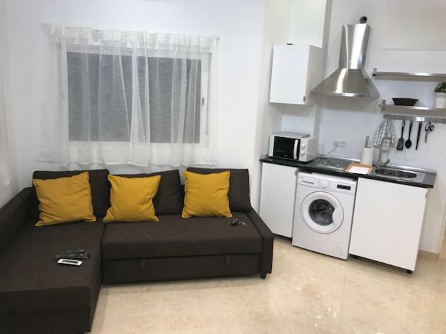 Apartament Benalmadena Puerto Marinaアパートメント エクステリア 写真